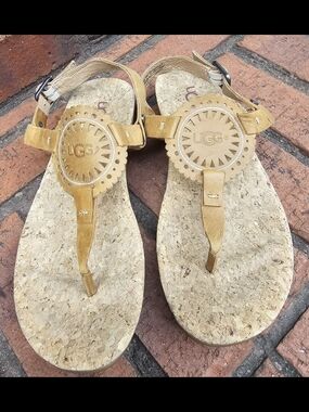 UGG Women's Ayden Tan Cork Thong Sandals